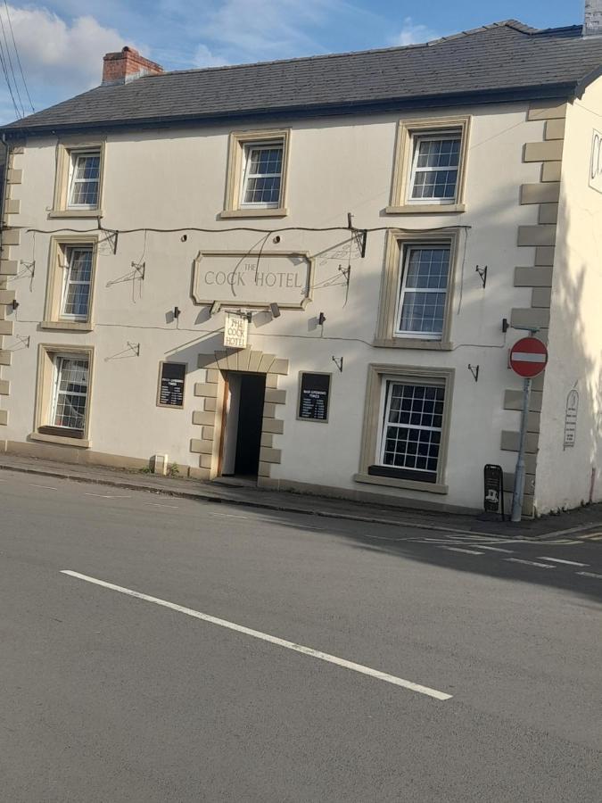 The Cock Hotel Bronllys Exterior photo